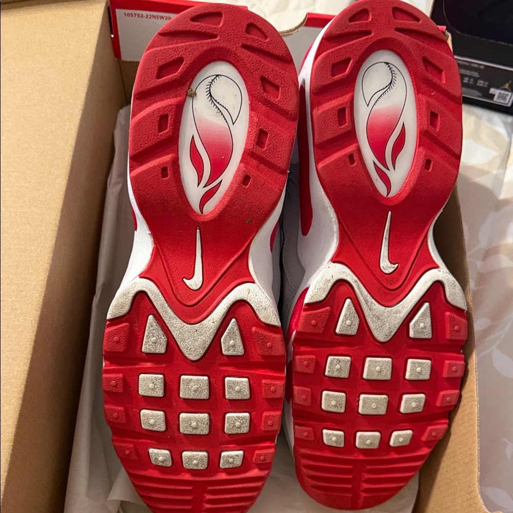 Nike Air Griffey Max 1 'Cincinnati Reds Away' size 10.5 men’s - Picture 4 of 8